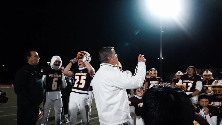 Simi Valley Football Advances to Semi-Finals