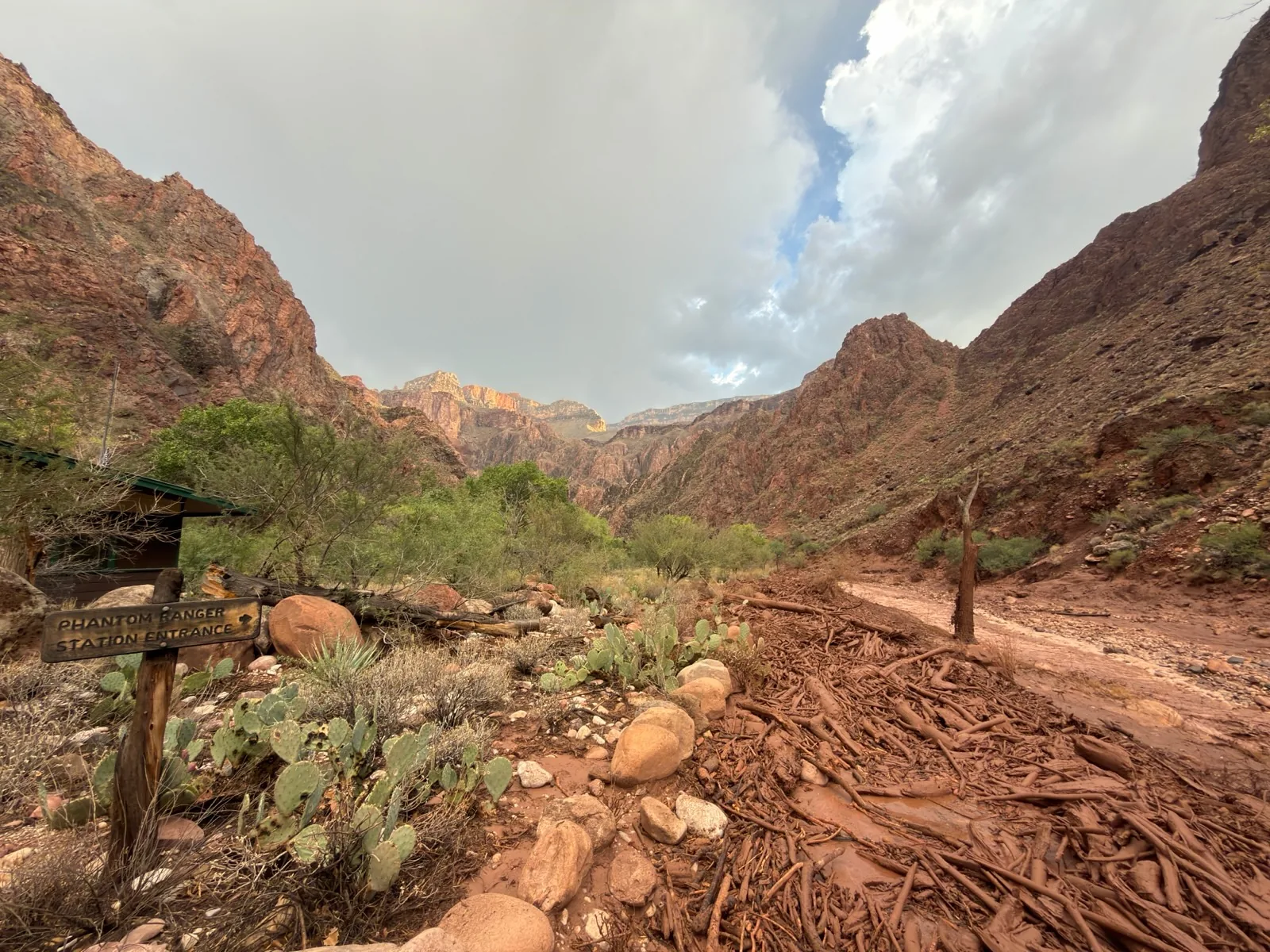 National Park Service Seeks Information on About 15 People After Flash Flooding in Grand Canyon’s Bright Angel Canyon and Phantom Ranch Area