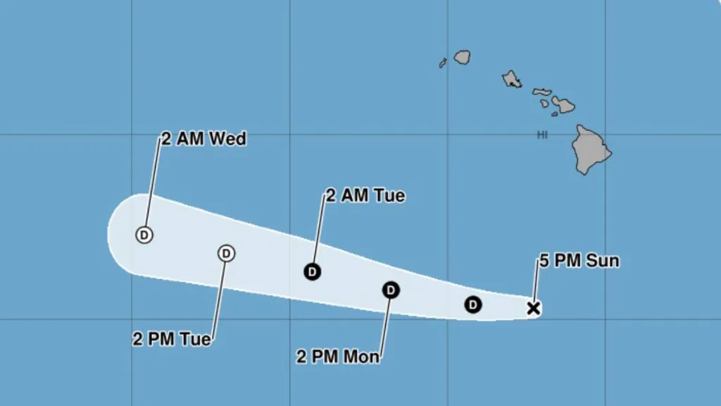Tropical Depression Moke Keeps Flooding Threat Alive for Hawaii Island as up to 6 More Inches of Rain and Mudslides Are Forecast Through Monday